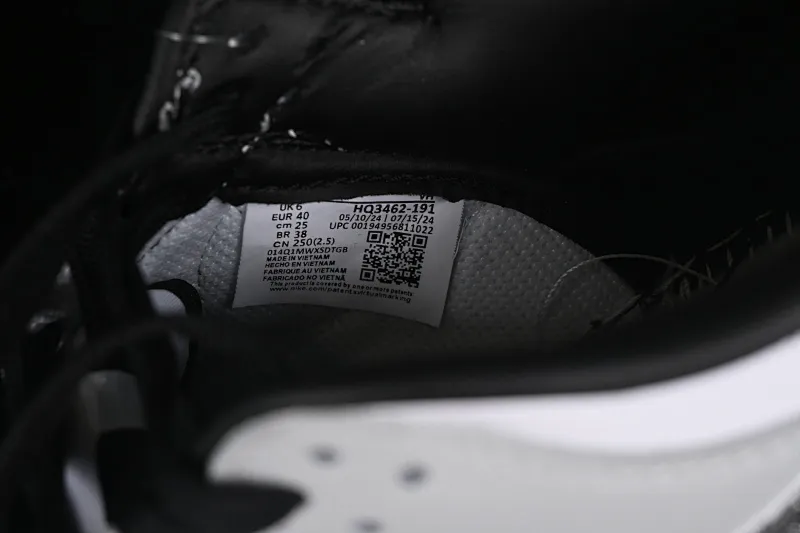 All categories Nk SB Dunk series Nk SB Dunk Low low-top sneakers Nk Dunk Low "Glitter Swoosh" light silver SB low-top casual sneakers HQ3462-191
